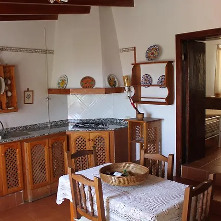 Casa Del Maestro *